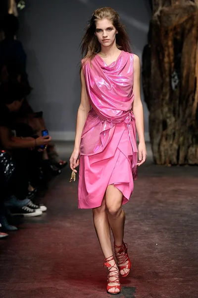 Look 35
